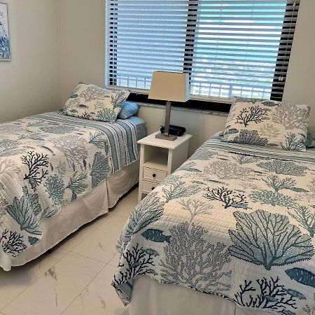 The Sea-Winds Condo I Renovated Beachfront 2 Bed 2 Bath Condo Marco Island Eksteriør bilde