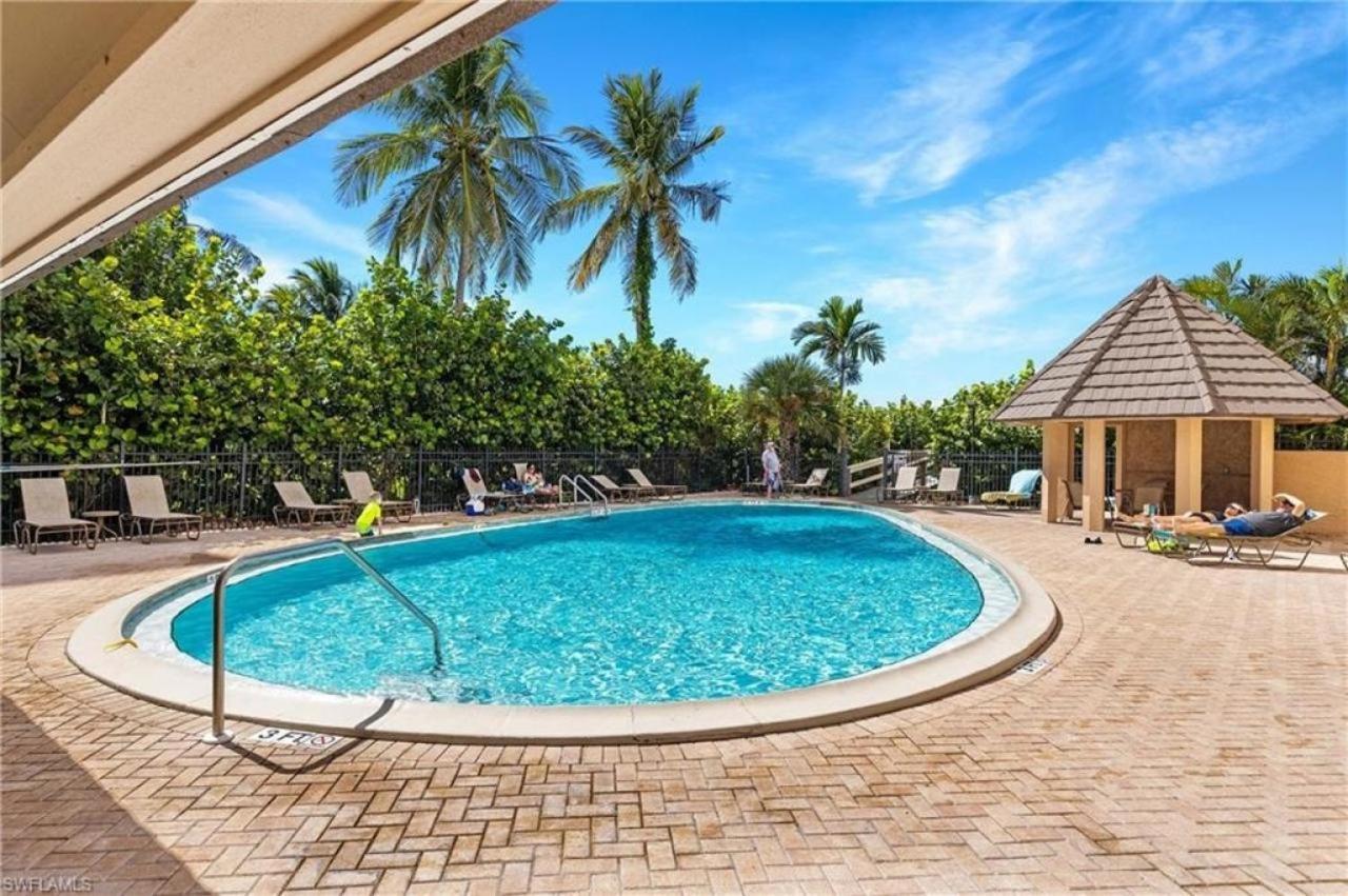 The Sea-Winds Condo I Renovated Beachfront 2 Bed 2 Bath Condo Marco Island Eksteriør bilde